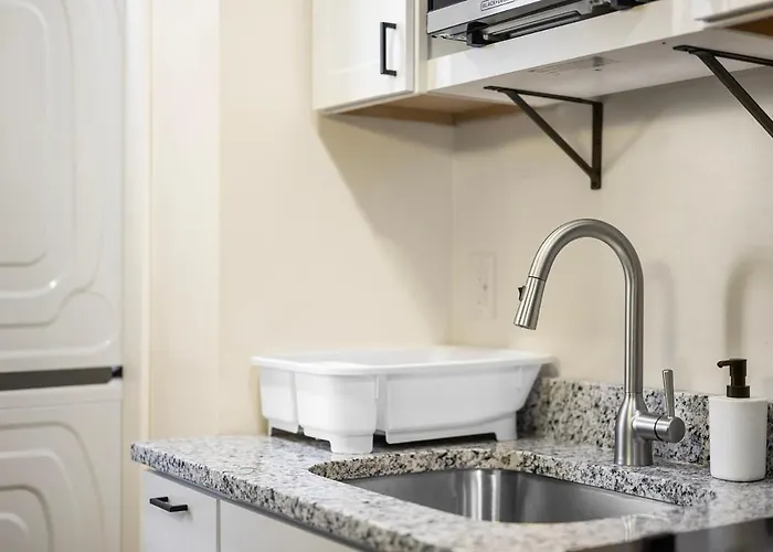 Highland Park Heritage Apartment